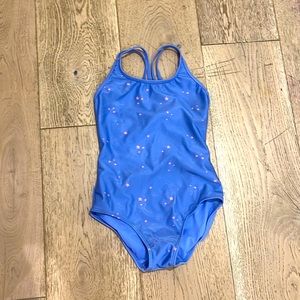 A 7/8 cat& jack one piece swimsuit with pink starts on it